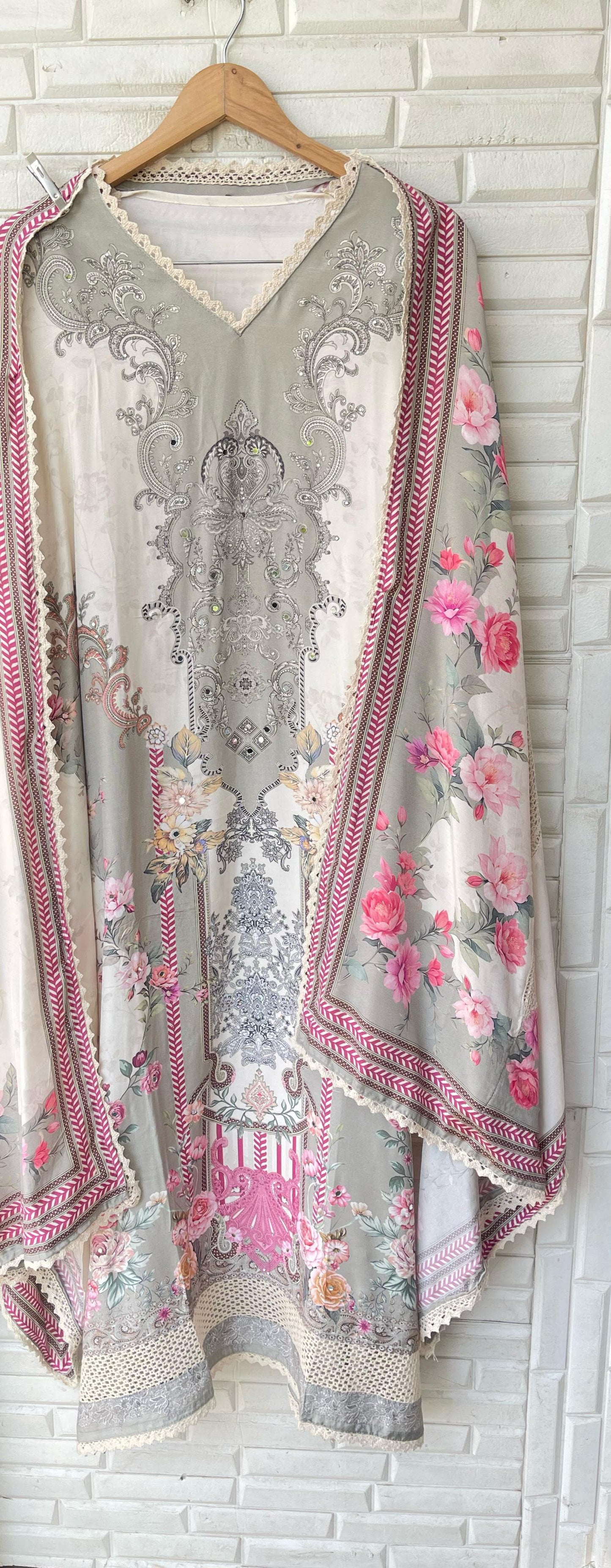 Muslin Semi-Stitched Ladies Suit Rc16762