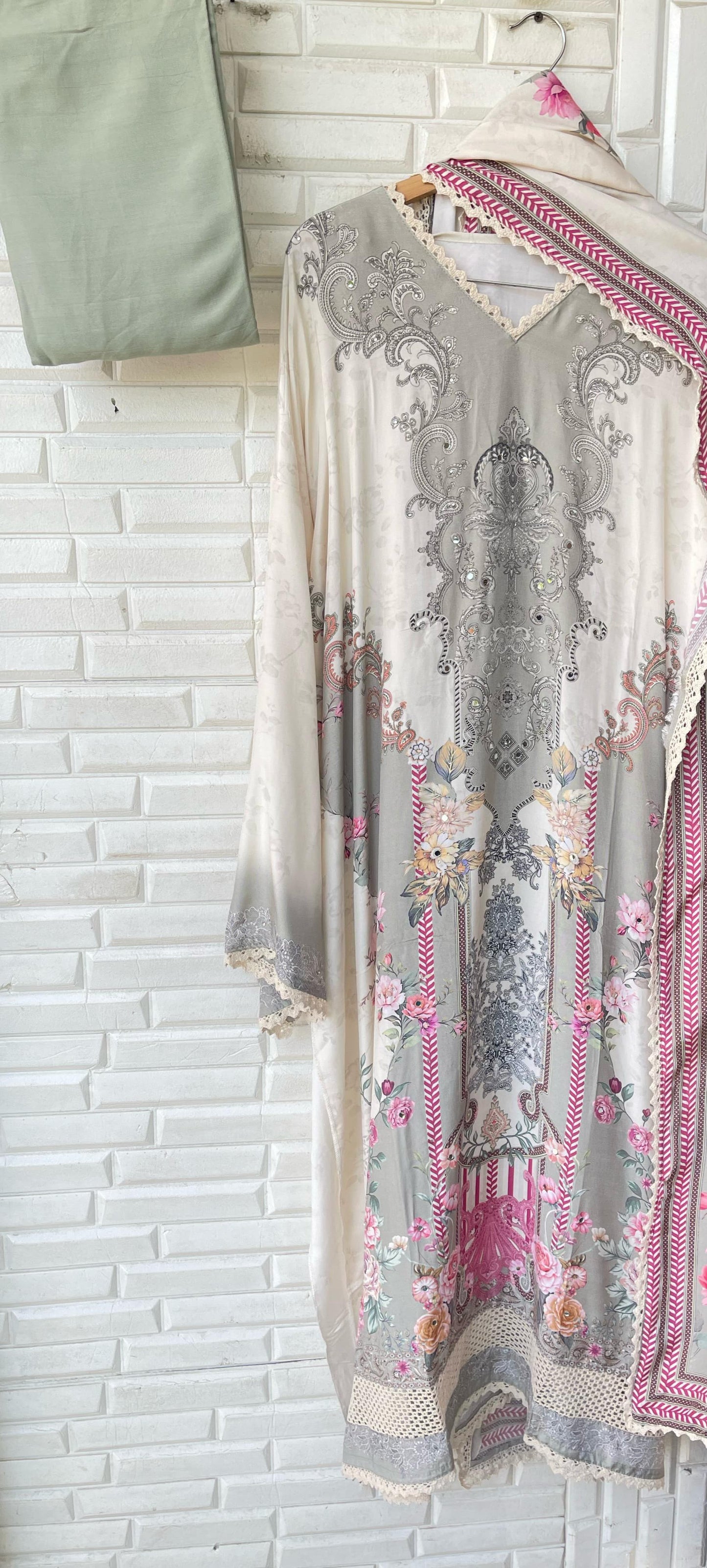 Muslin Semi-Stitched Ladies Suit Rc16762