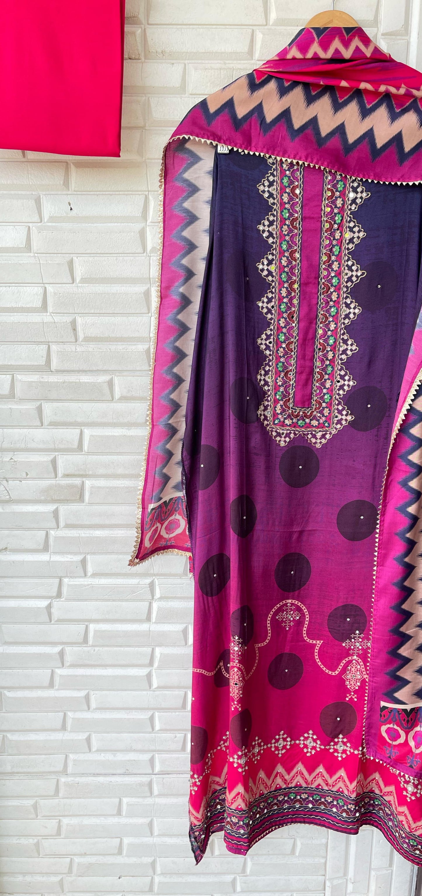 Muslin Semi-Stitched Ladies Suit Rc16767