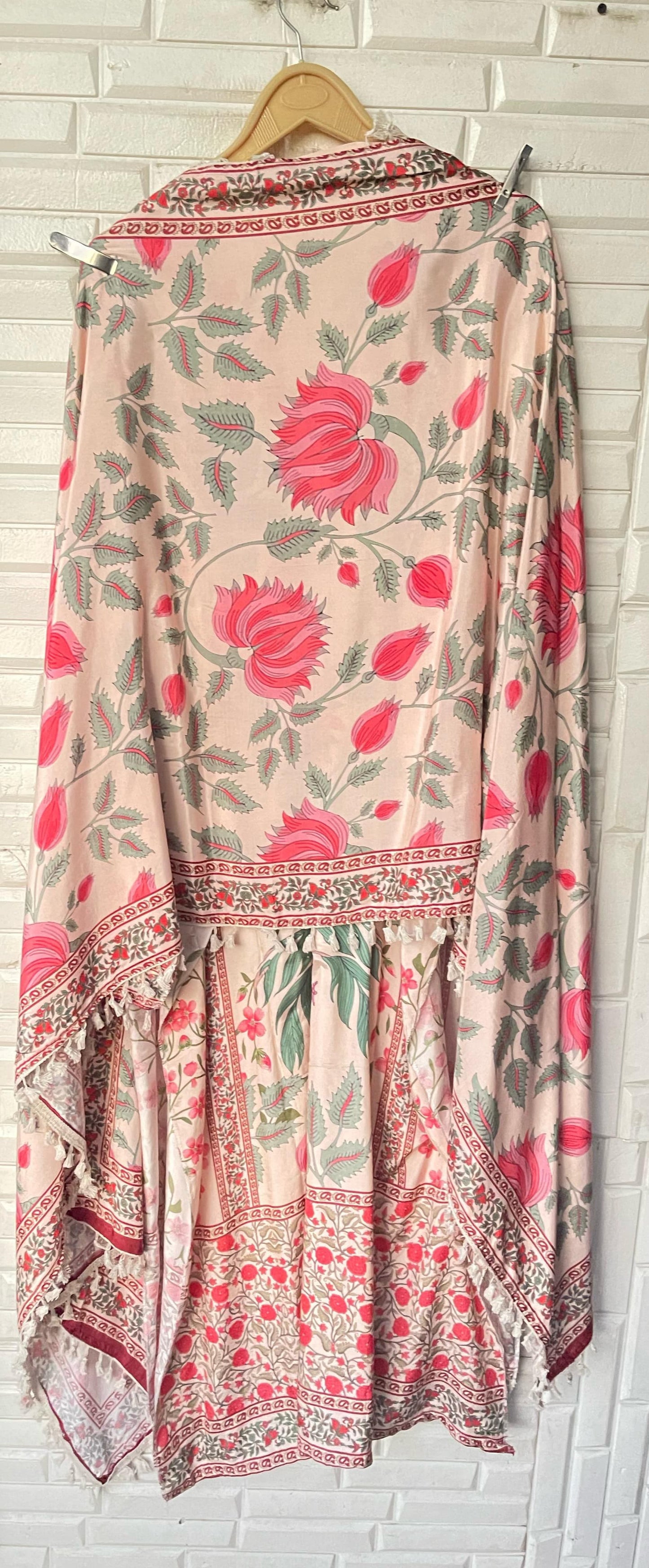 Muslin Unstitched Ladies Suit Rc16713