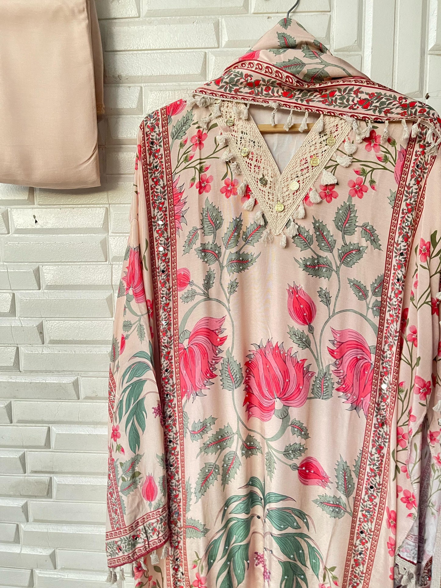 Muslin Unstitched Ladies Suit Rc16713