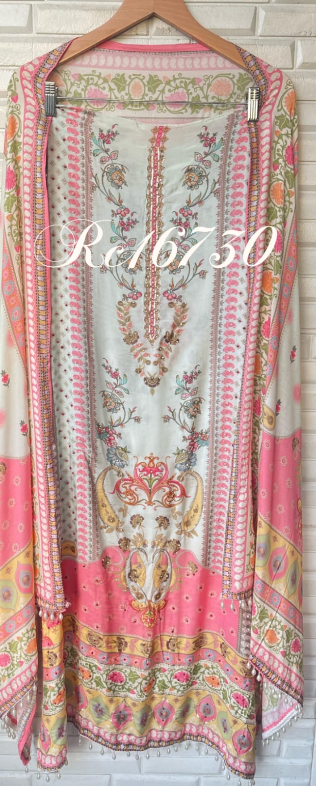 Muslin Unstitched Ladies Suit Rc16730