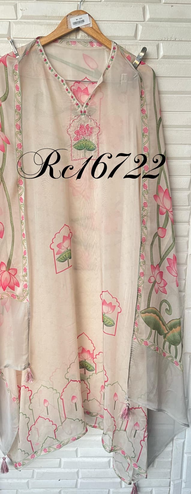 Fine Organza Unstitched Ladies Suit Rc16722