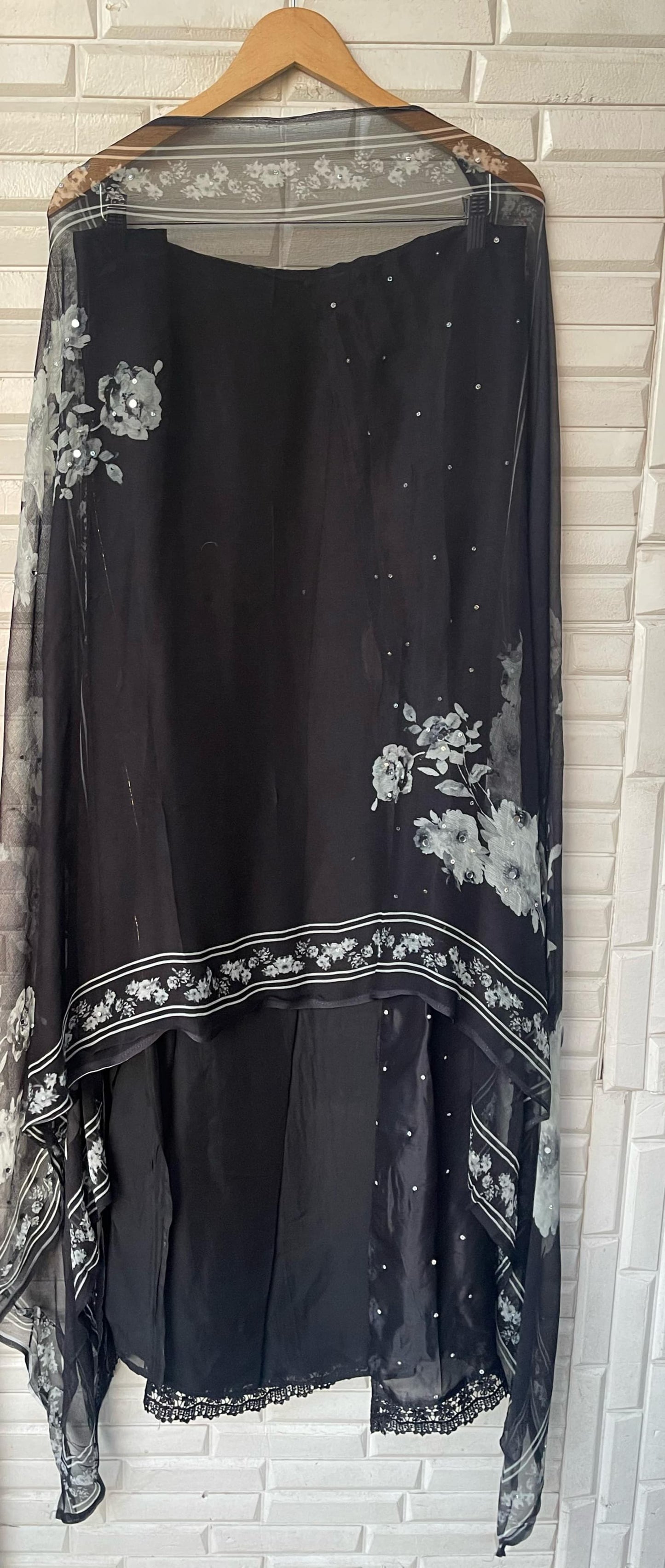 Fine Soft Organza Unstitched Ladies Suit Rc16725