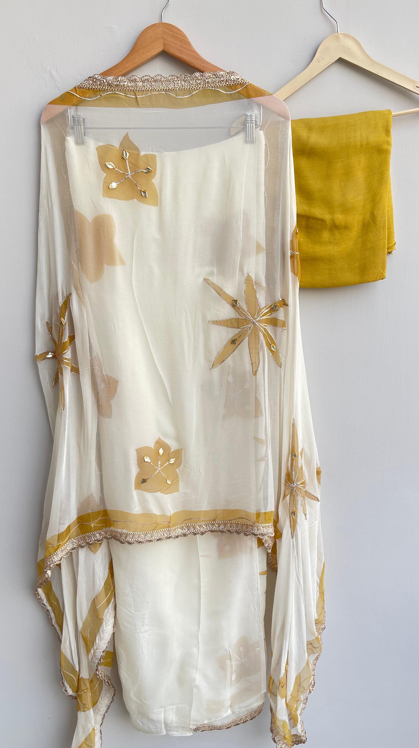 Organza printed unstitched ladies suit Rc17929 (a)