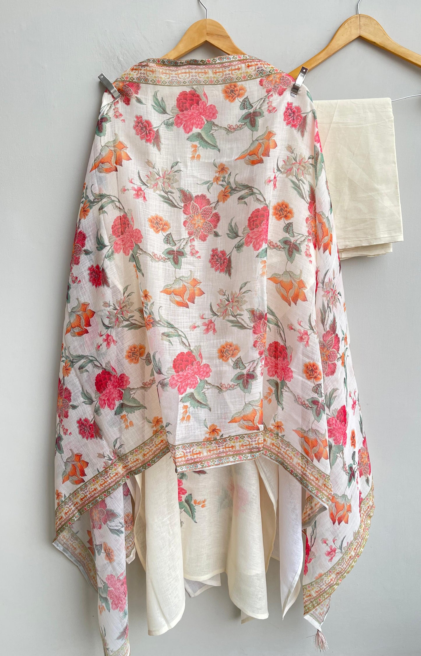 Khaadi linen unstitched ladies suit Rc18580