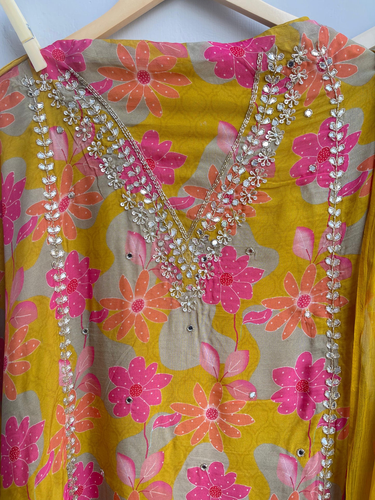 Self soft organza unstitched ladies suit Rc17951