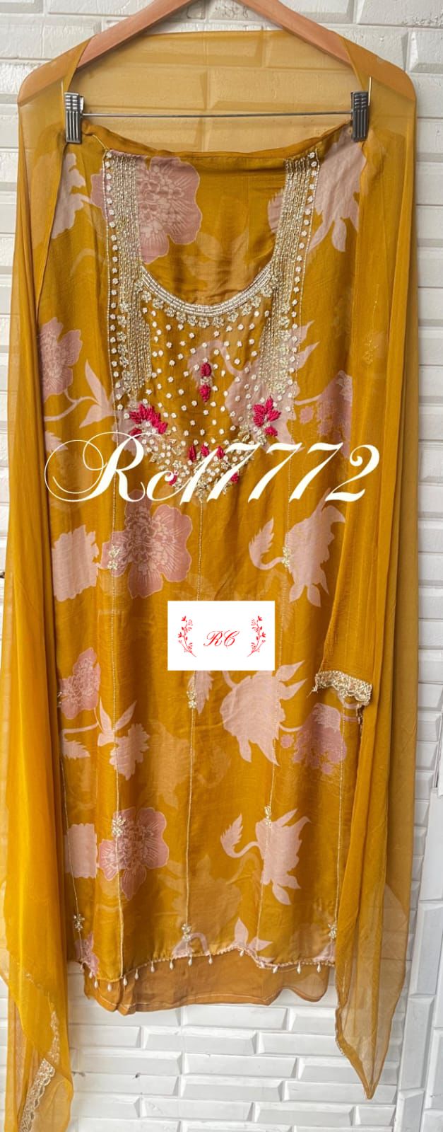 Burberry unstitched ladies suit Rc17772