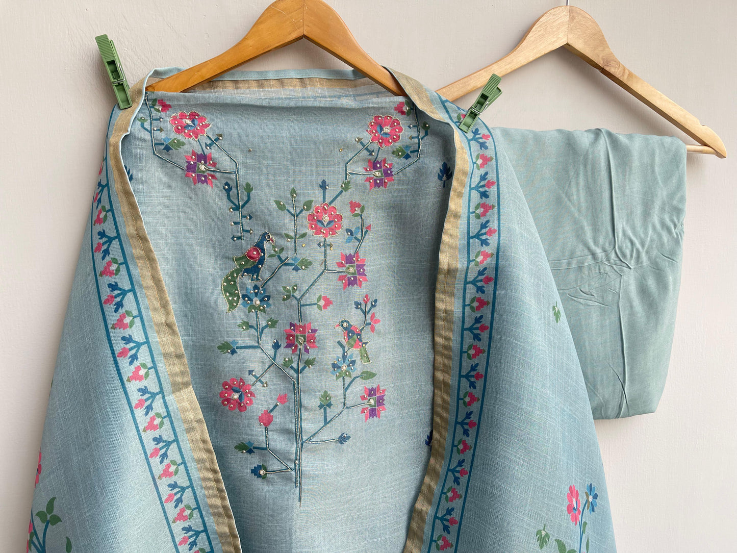 Linen unstitched ladies suit Rc18436