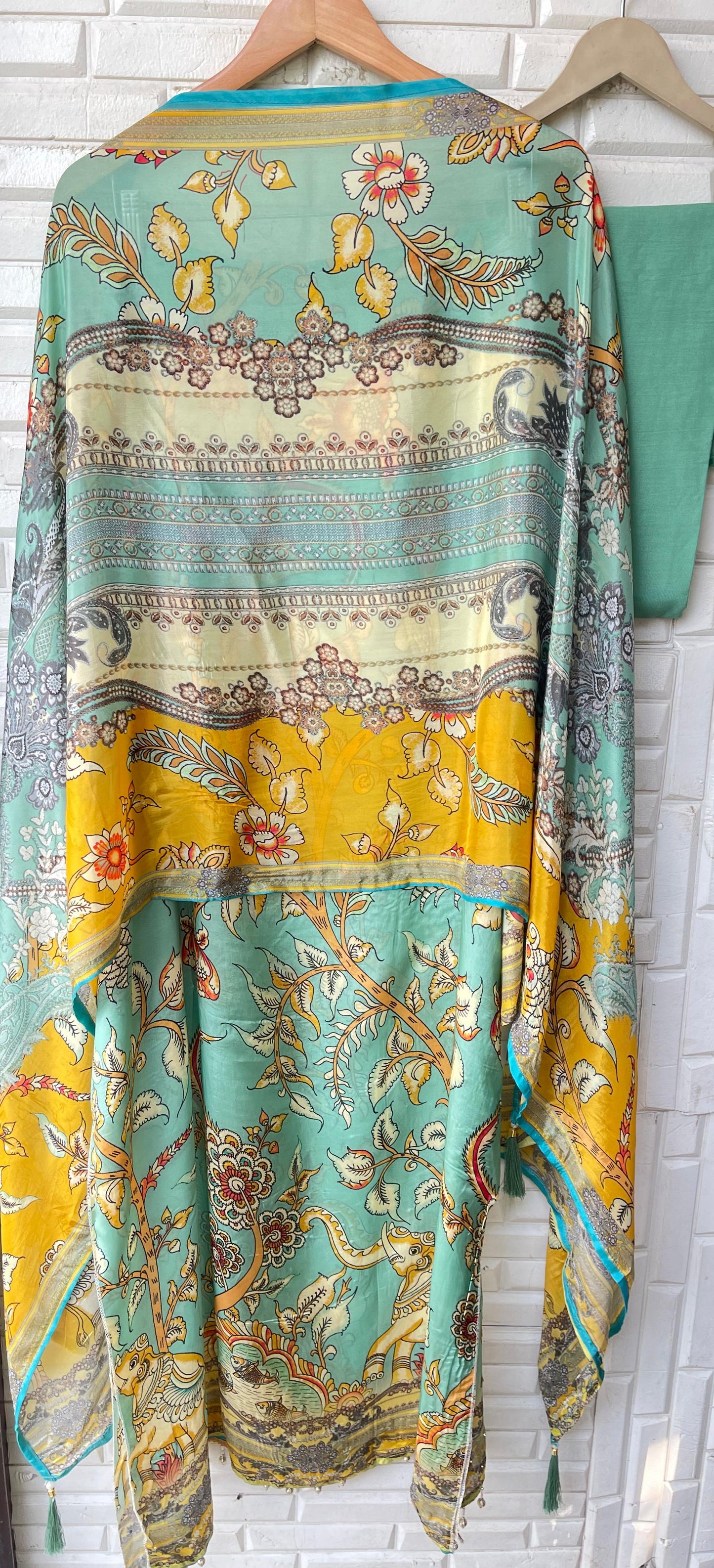 Crape satin unstitched ladies suit Rc17860