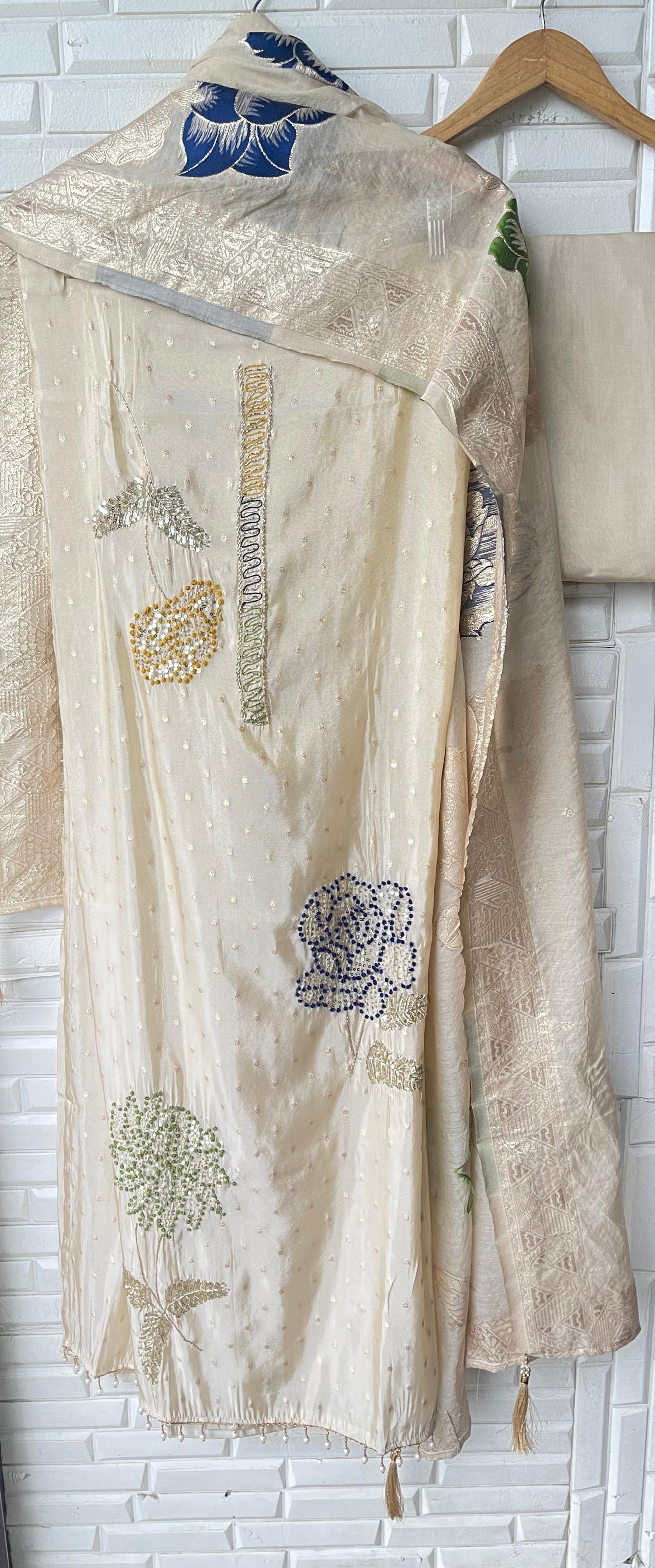 Banarasi shimmer silk unstitched ladies suit Rc17671