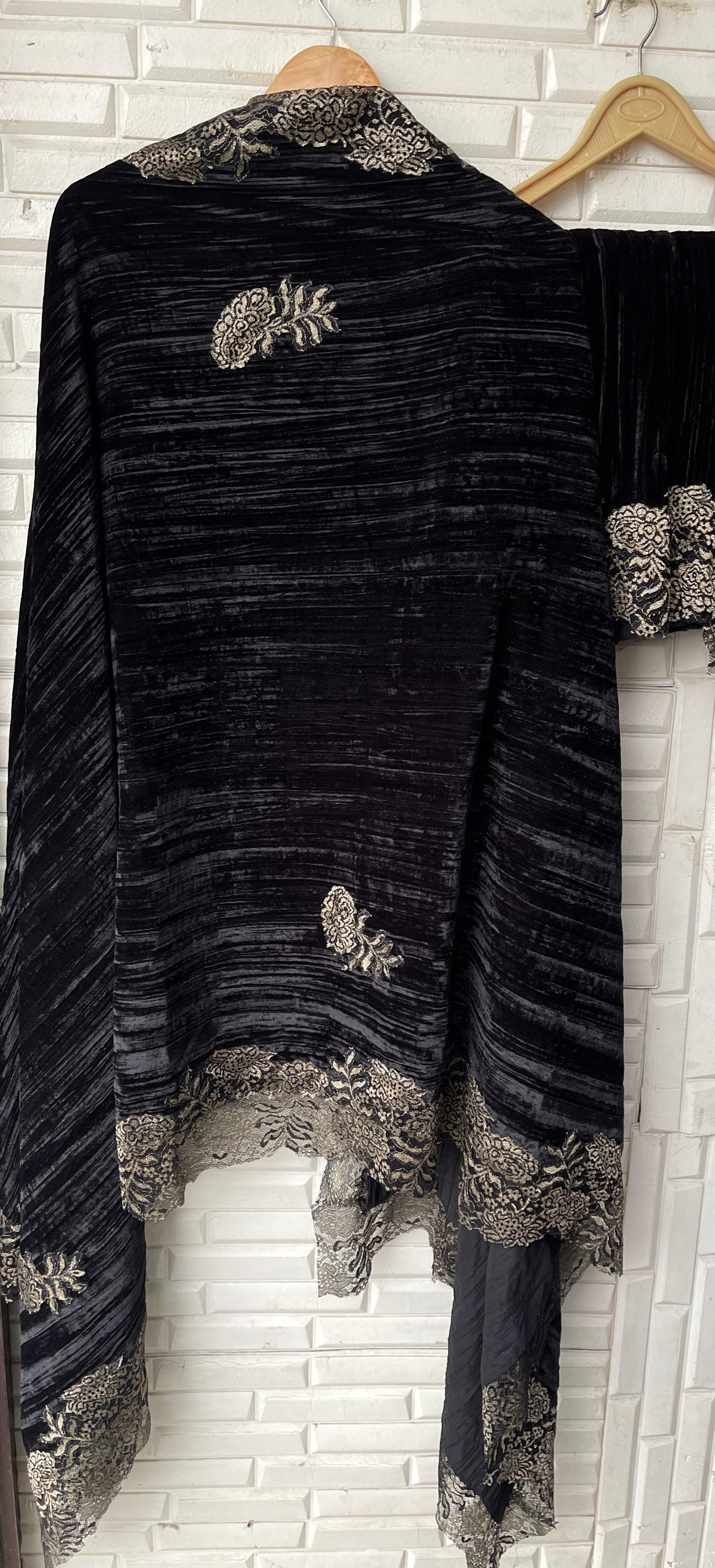 Micra crushed velvet unstitched ladies suit Rc18226