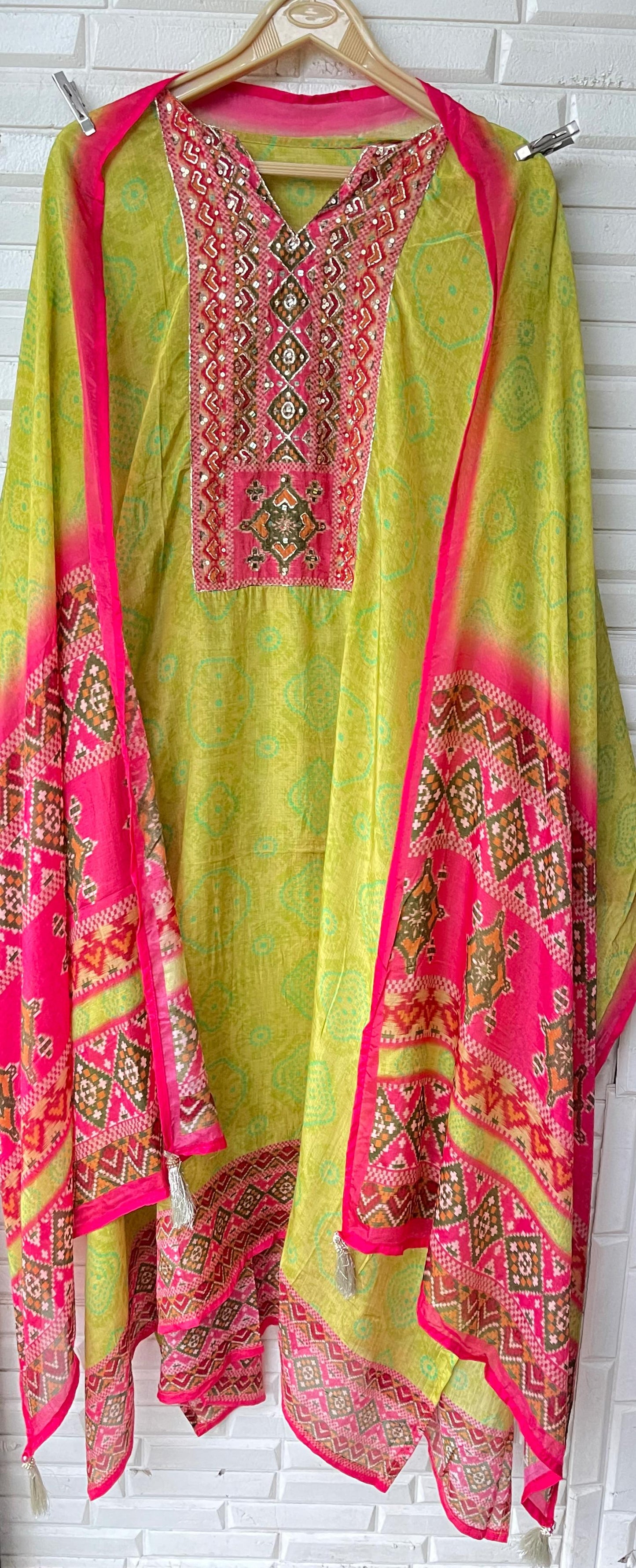 Bhandani paper silk unstitched ladies suit Rc17633