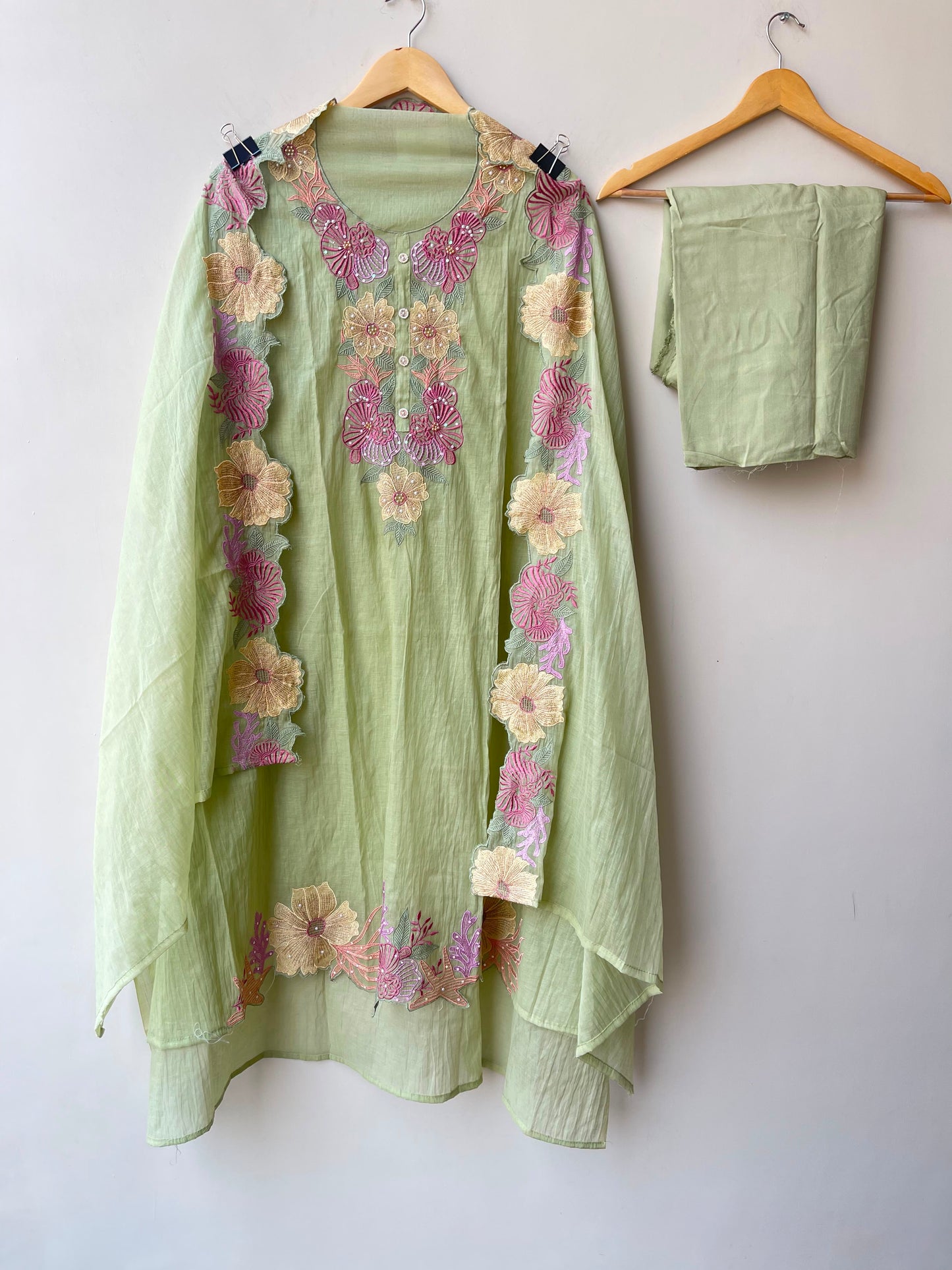 Mul chanderi unstitched ladies suit Rc18992