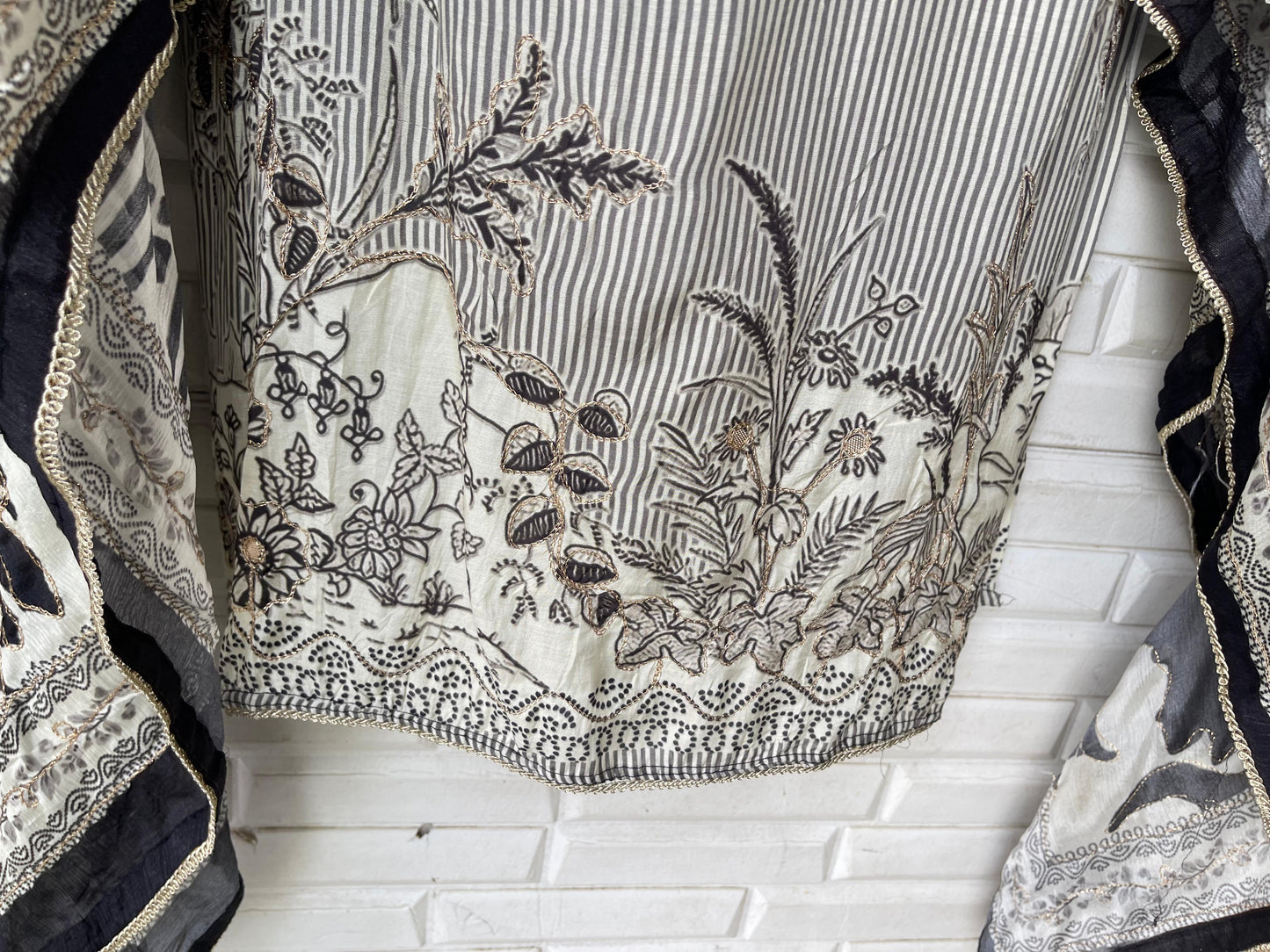 Muslin unstitched ladies suit Rc17424