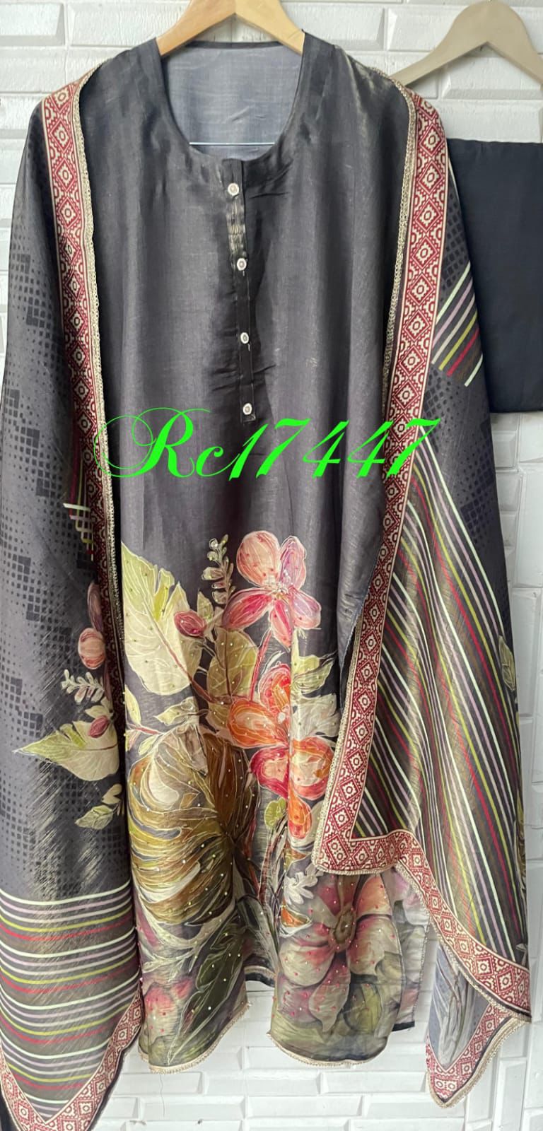 Muslin unstitched ladies suit Rc17447