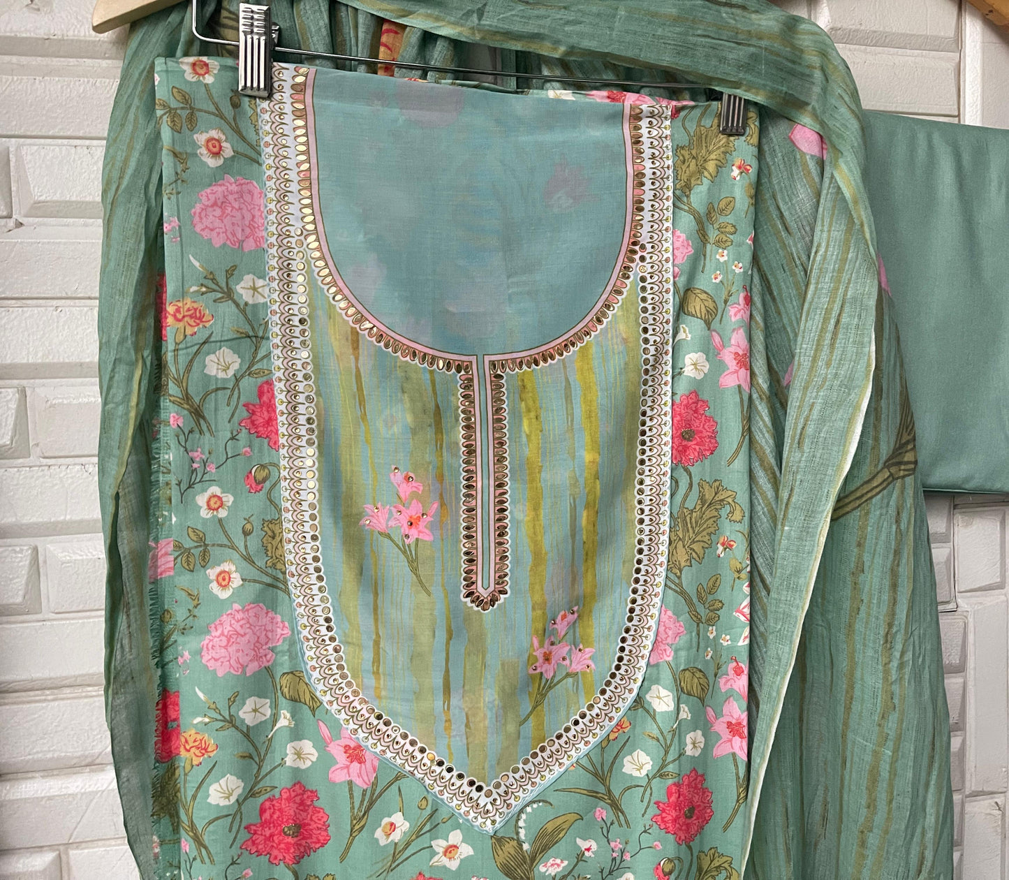 Cotton unstitched ladies suit Rc17449