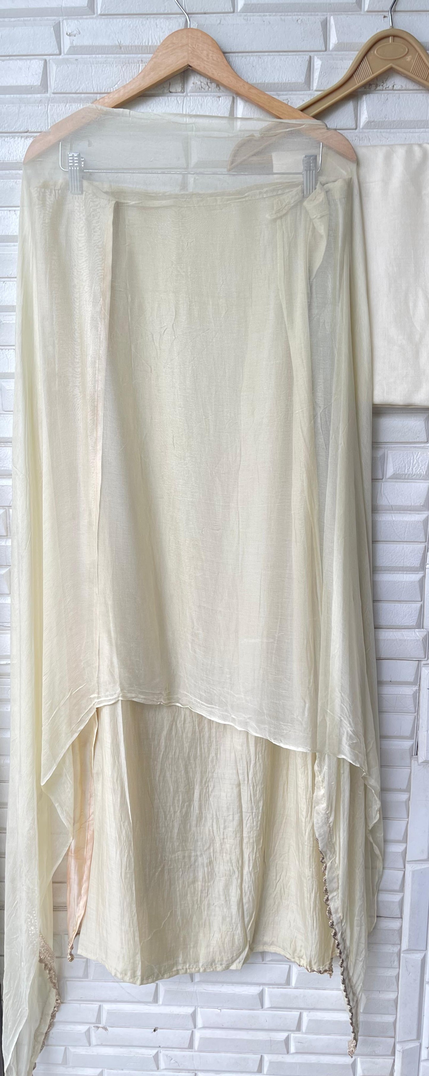 Muslin unstitched ladies suit Rc17523