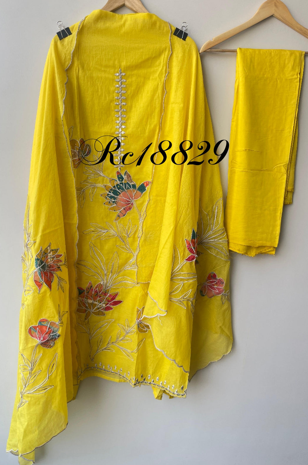 Mul chanderi unstitched ladies suit Rc18829
