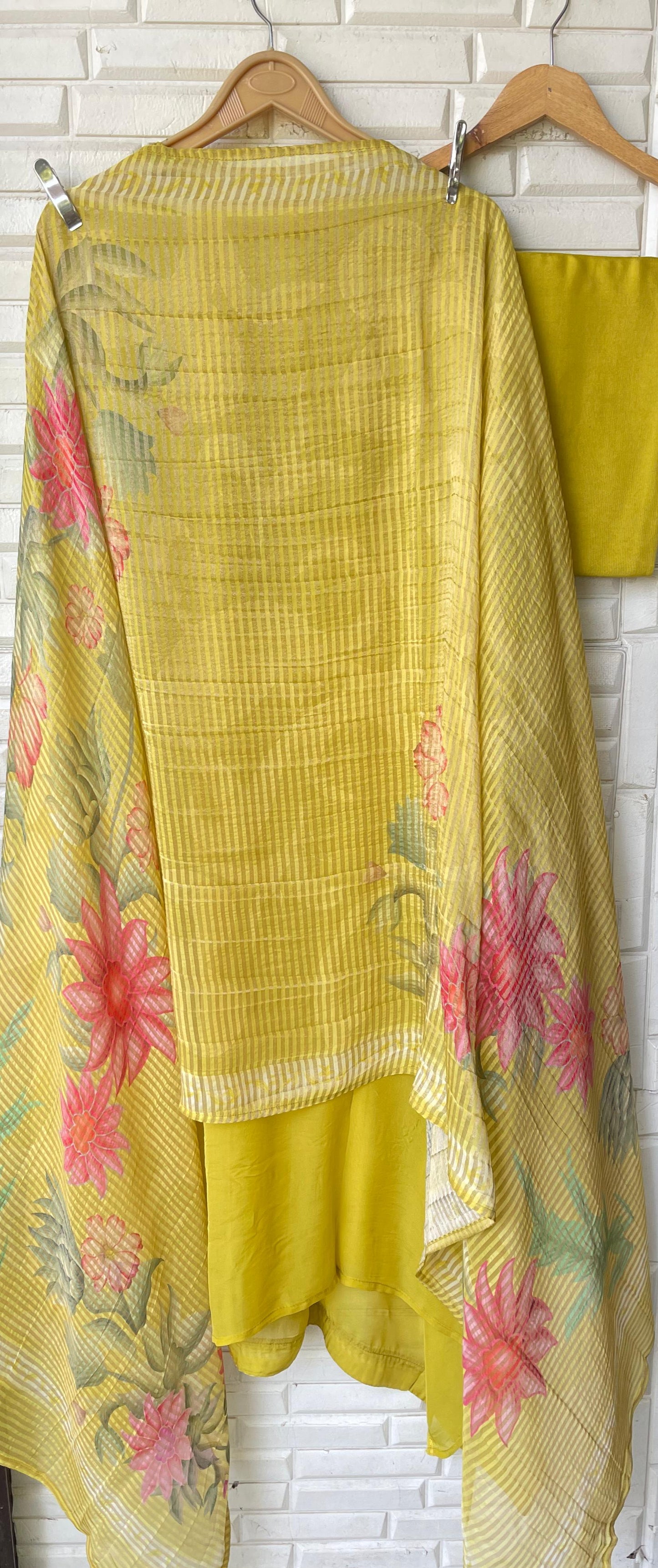 Organza unstitched ladies suit Rc17797