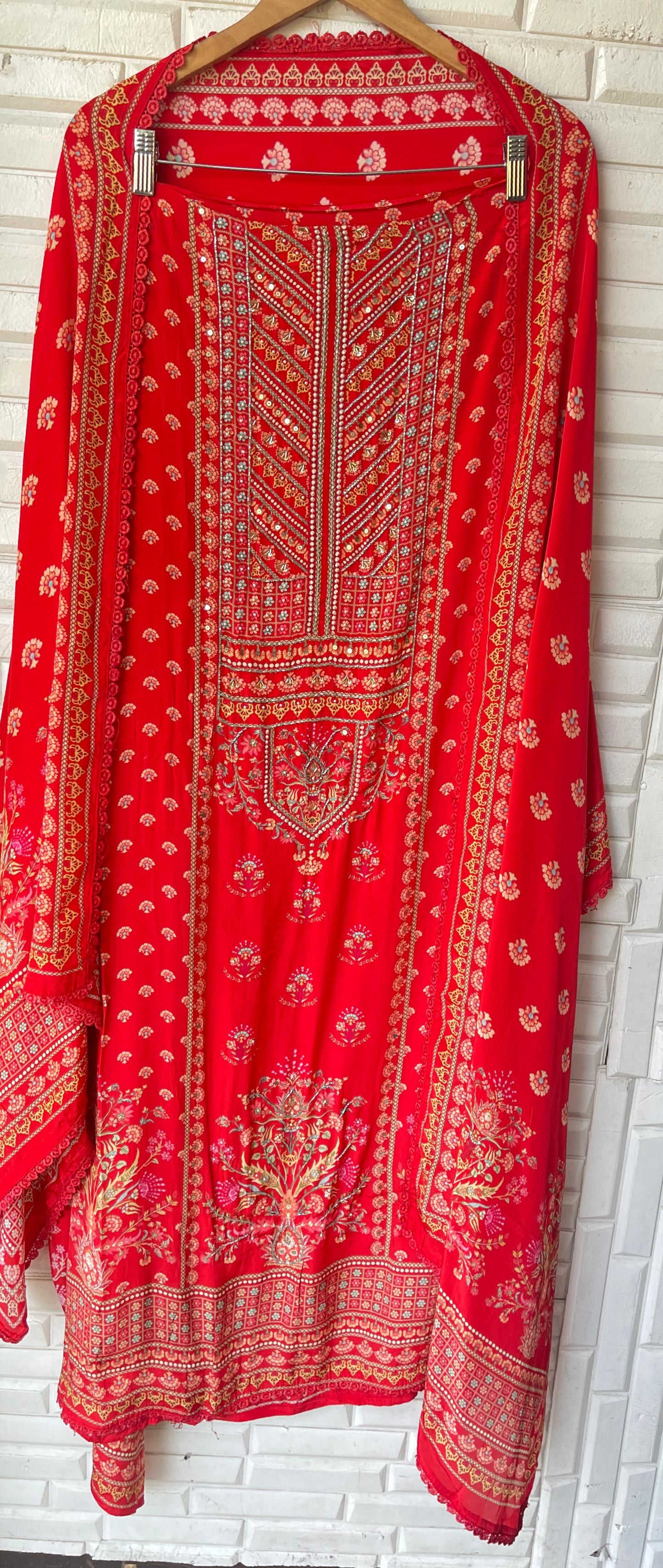 Crape satin unstitched ladies suit Rc17810