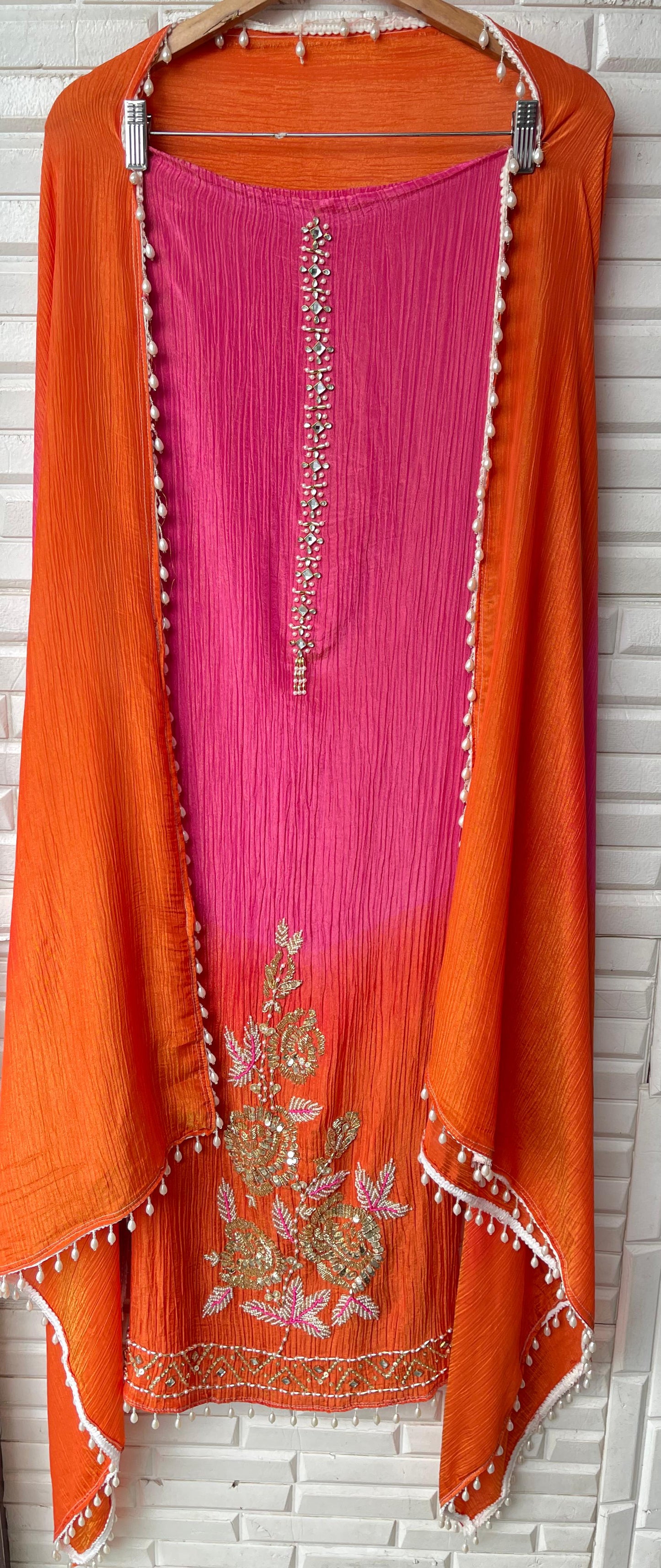 Crushed shimmer tissue unstitched ladies suit Rc17576
