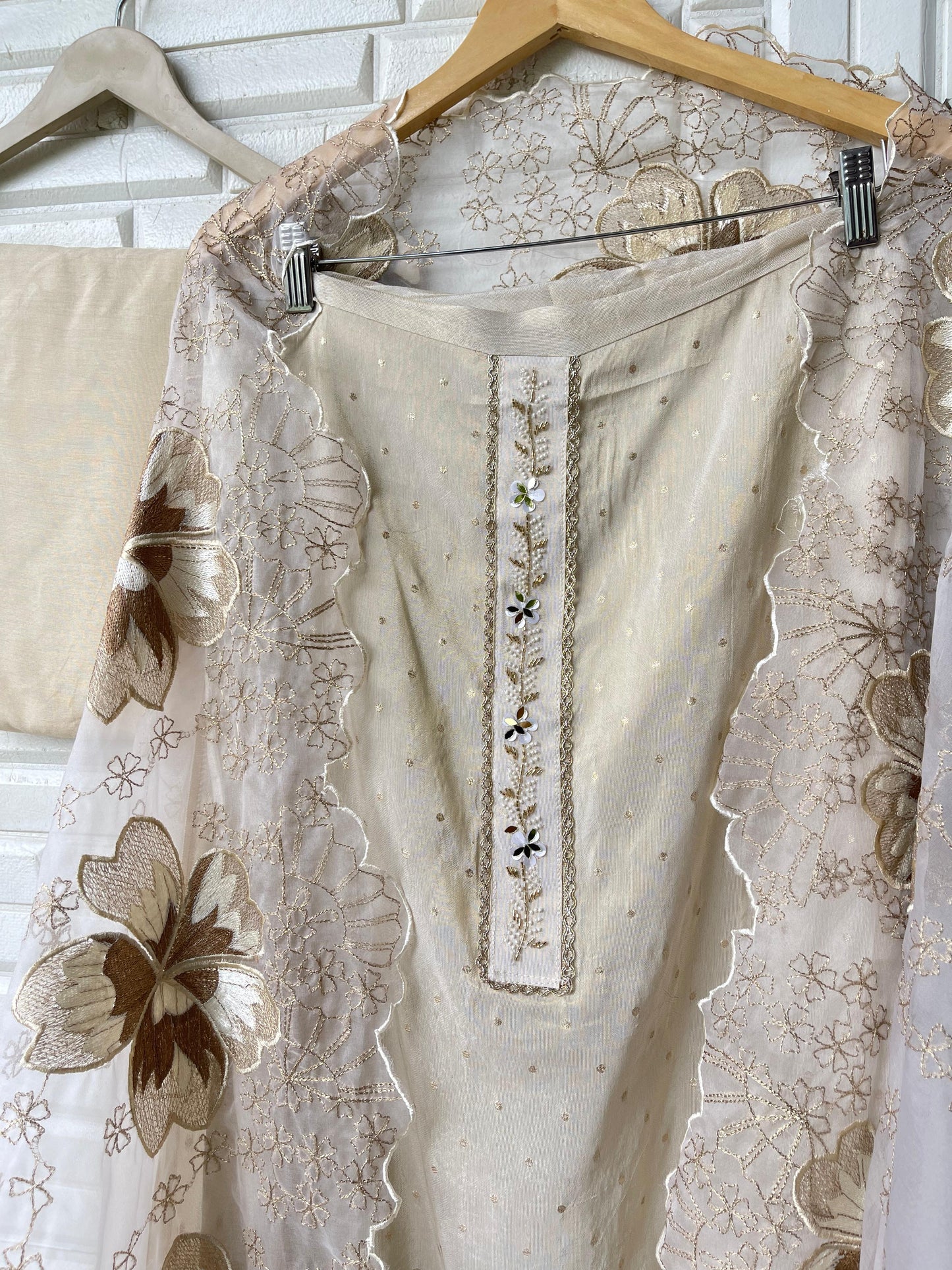 Shimmer silk unstitched ladies suit Rc17338