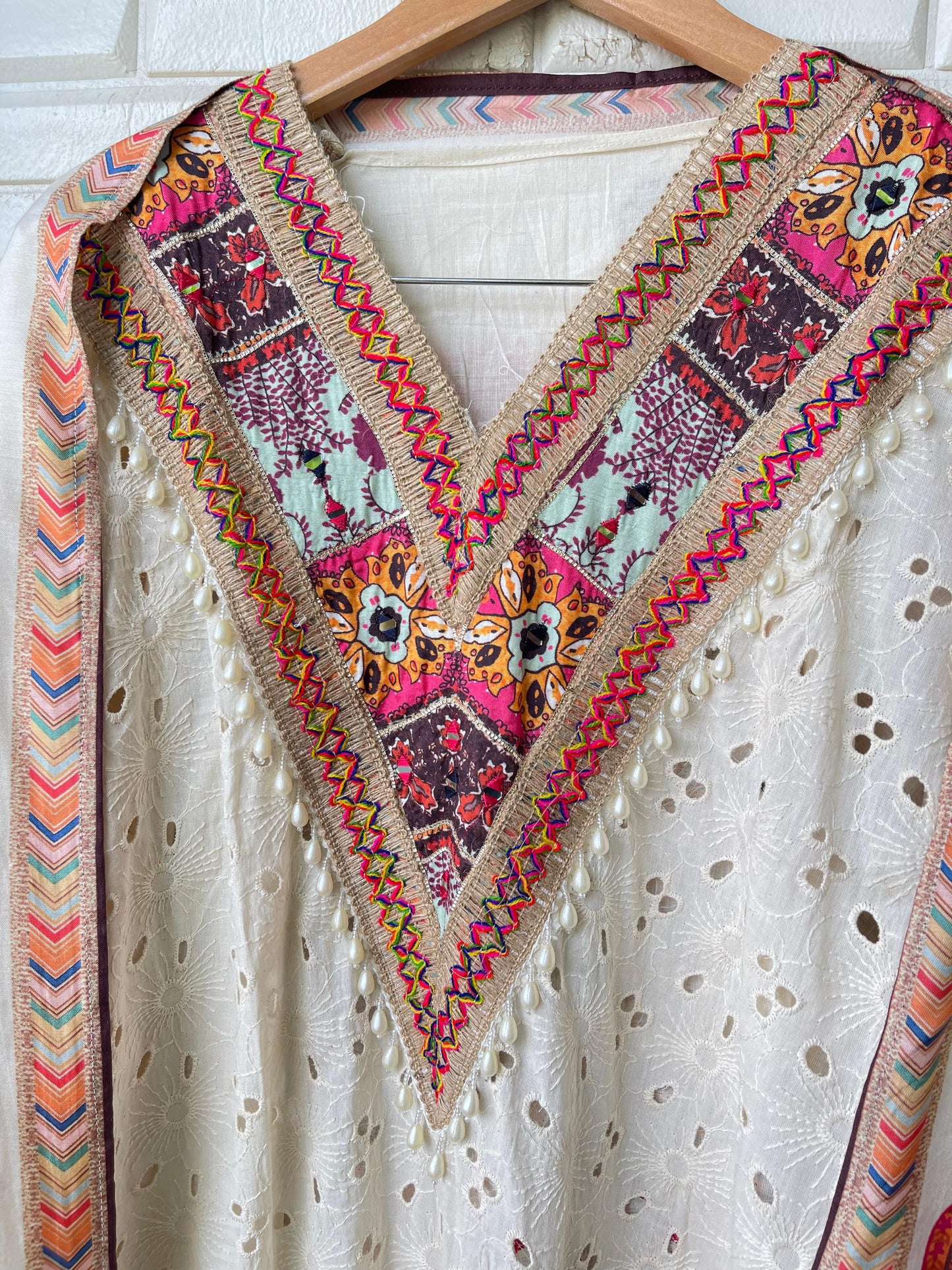 Chikan cotton unstitched ladies suit Rc17428