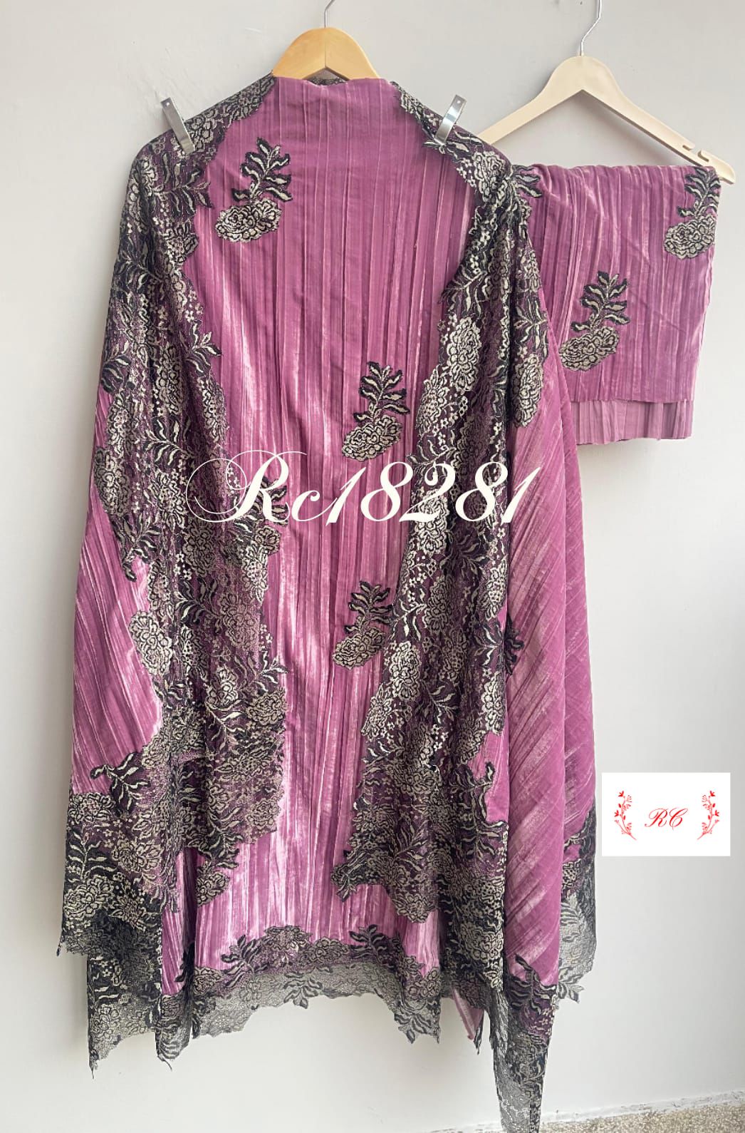 Micra crushed velvet unstitched ladies suit Rc18281