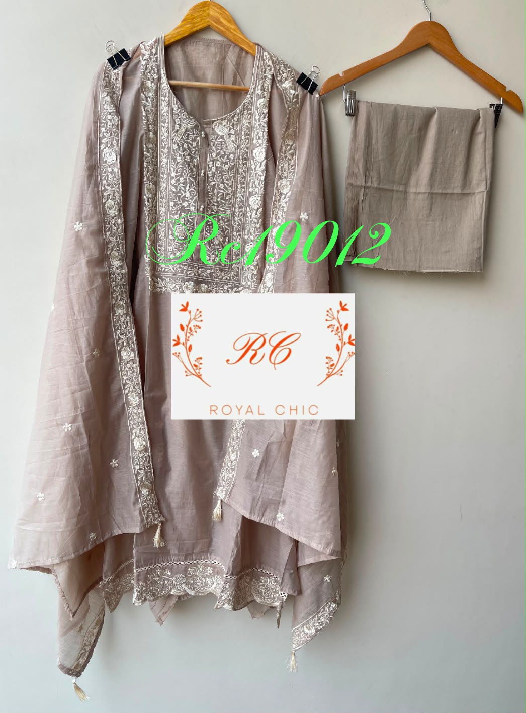 Mul chanderi unstitched ladies suit Rc19012 (c)