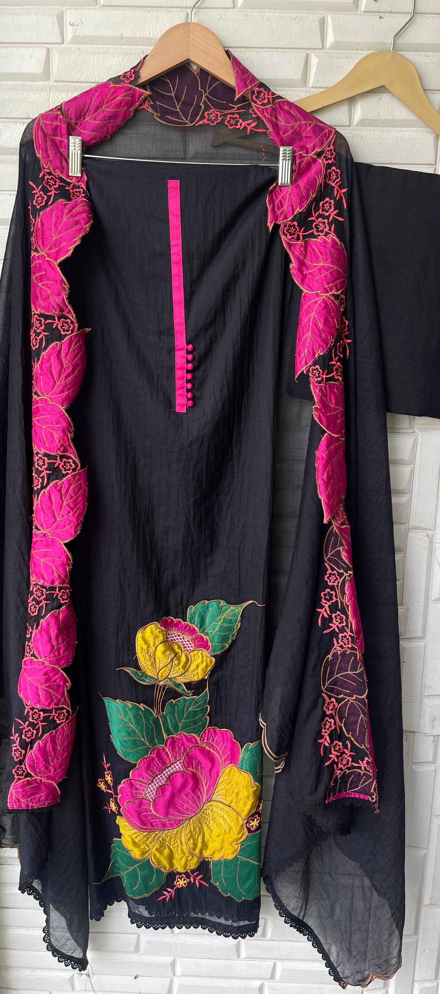 Mul chanderi unstitched ladies suit Rc17409 (a)