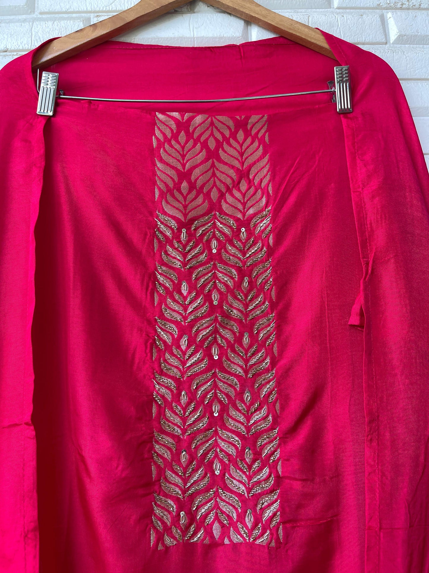 Banarasi silk unstitched ladies suit Rc17686