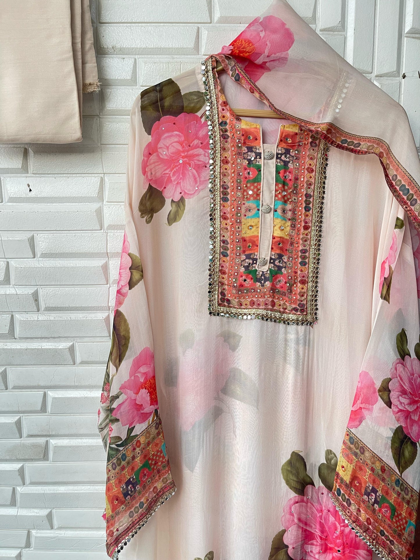Organza semi stitched ladies suit Rc16414