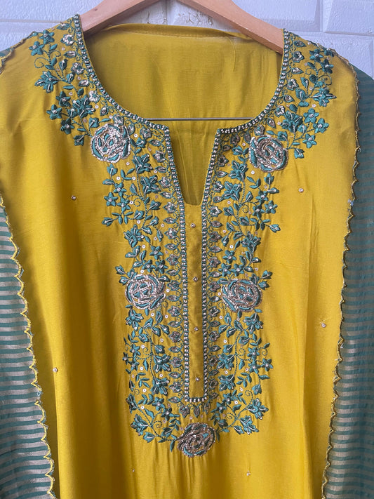 Silk unstitched ladies suit Rc17614