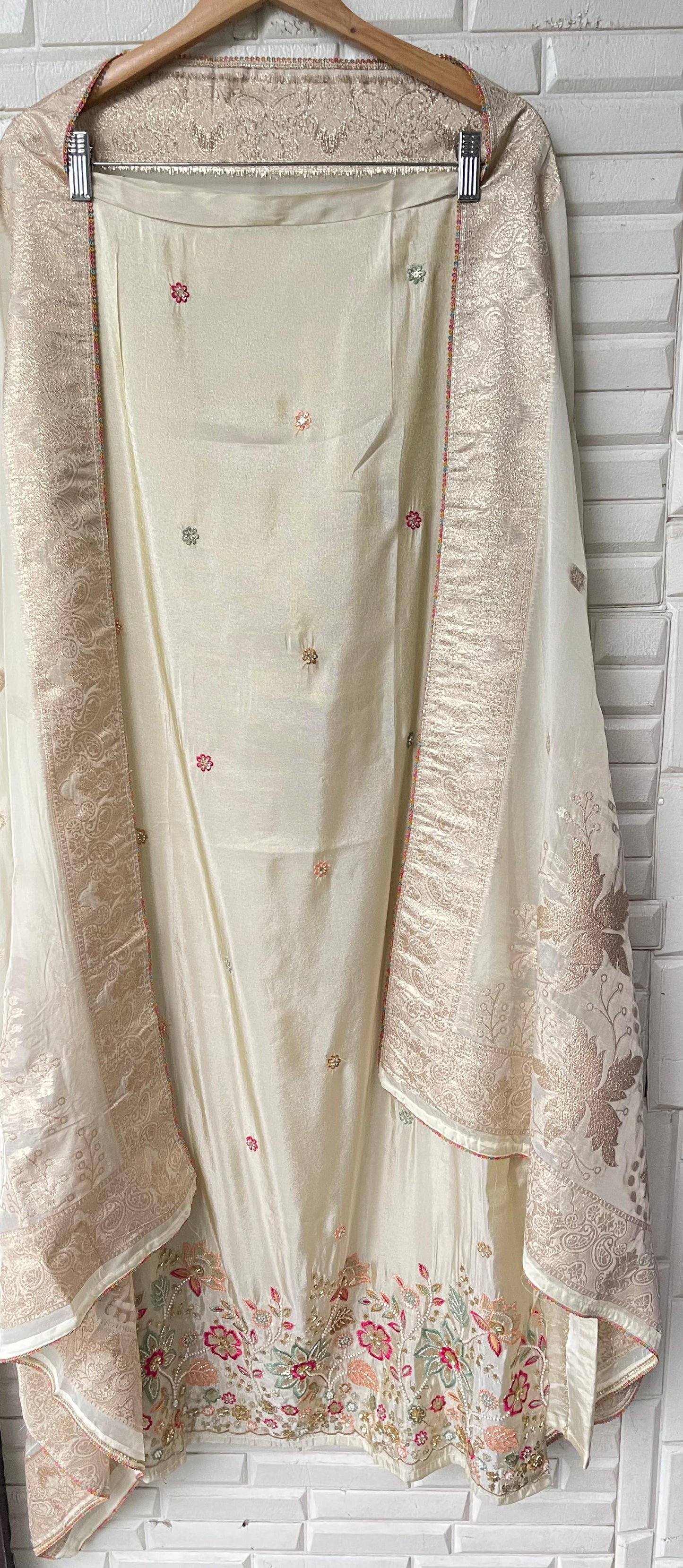 Shimmer silk unstitched ladies suit Rc17629