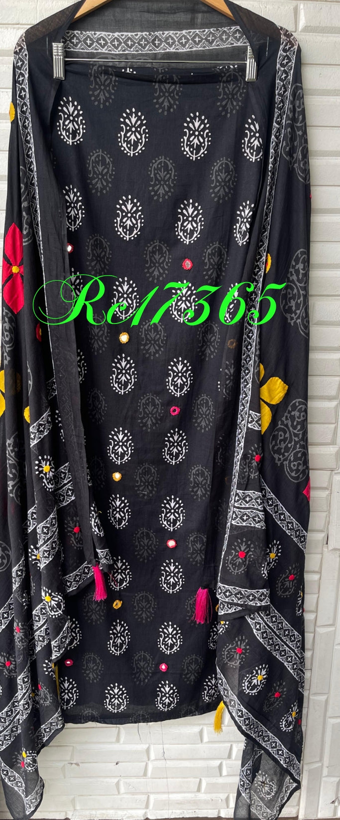 Mul cotton unstitched ladies suit Rc17365
