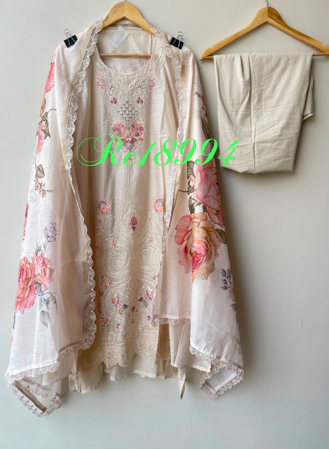 Mul chanderi unstitched ladies suit Rc18994