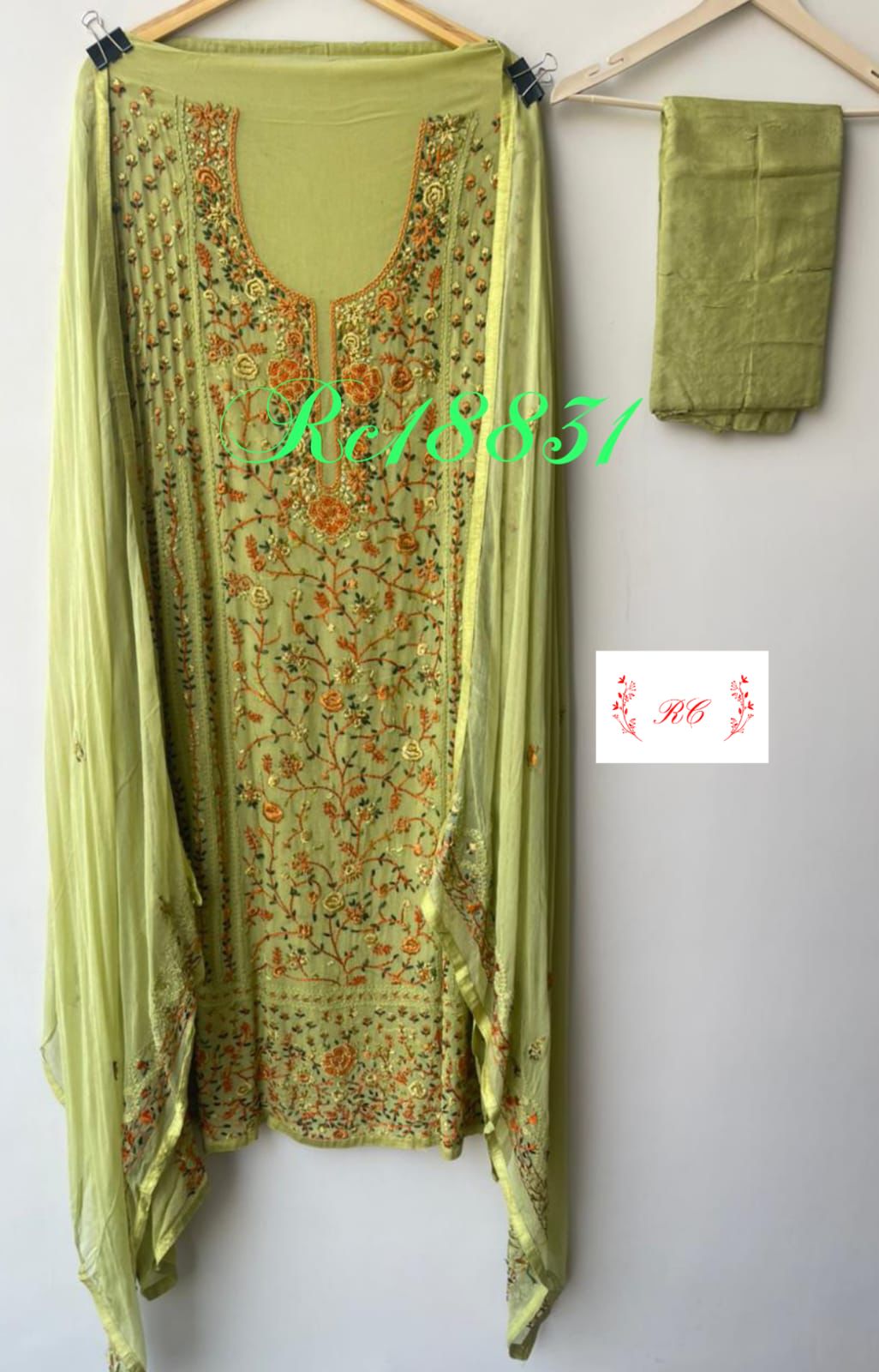 Laknavi Georgette Fabric Ladies Unstitched Suit RC-18831 – view 8
