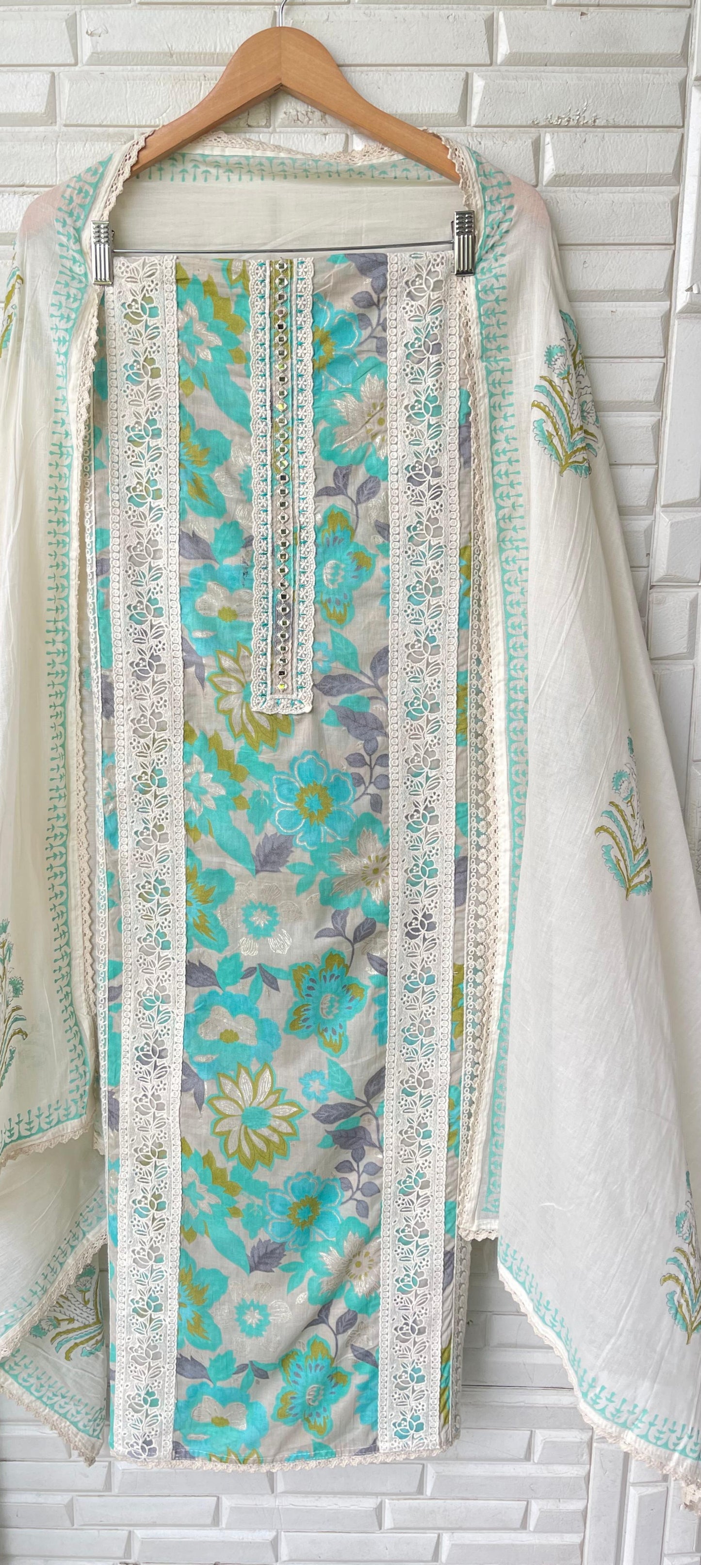 Cotton unstitched ladies suit Rc17423