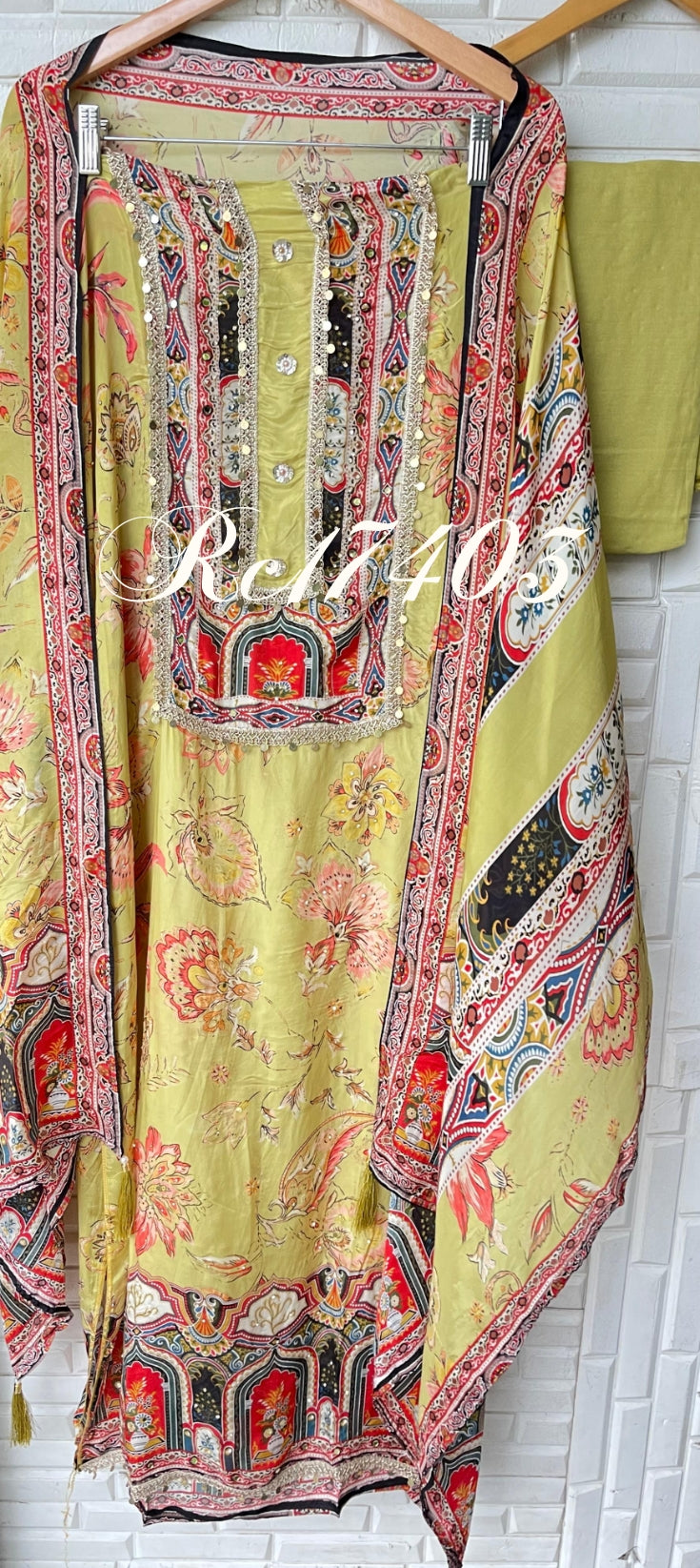 Muslin silk unstitched ladies suit Rc17403
