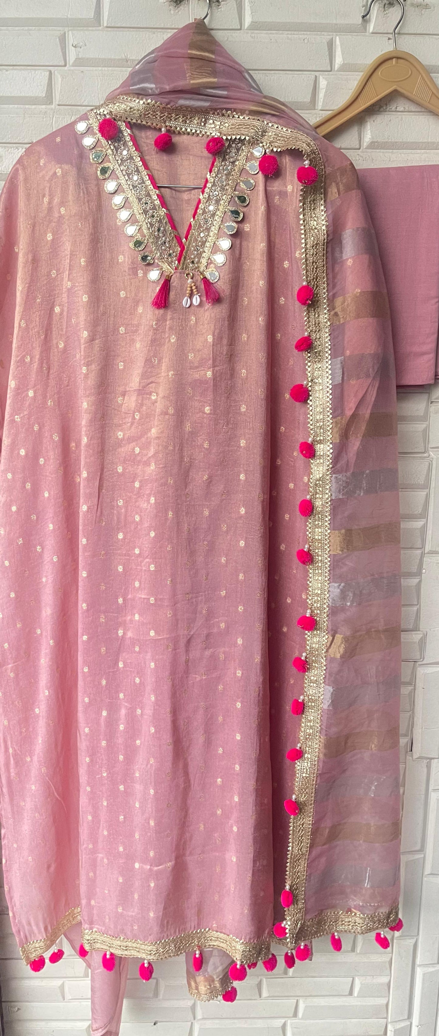 Banarasi shimmer silk unstitched ladies suit Rc17842 (b)