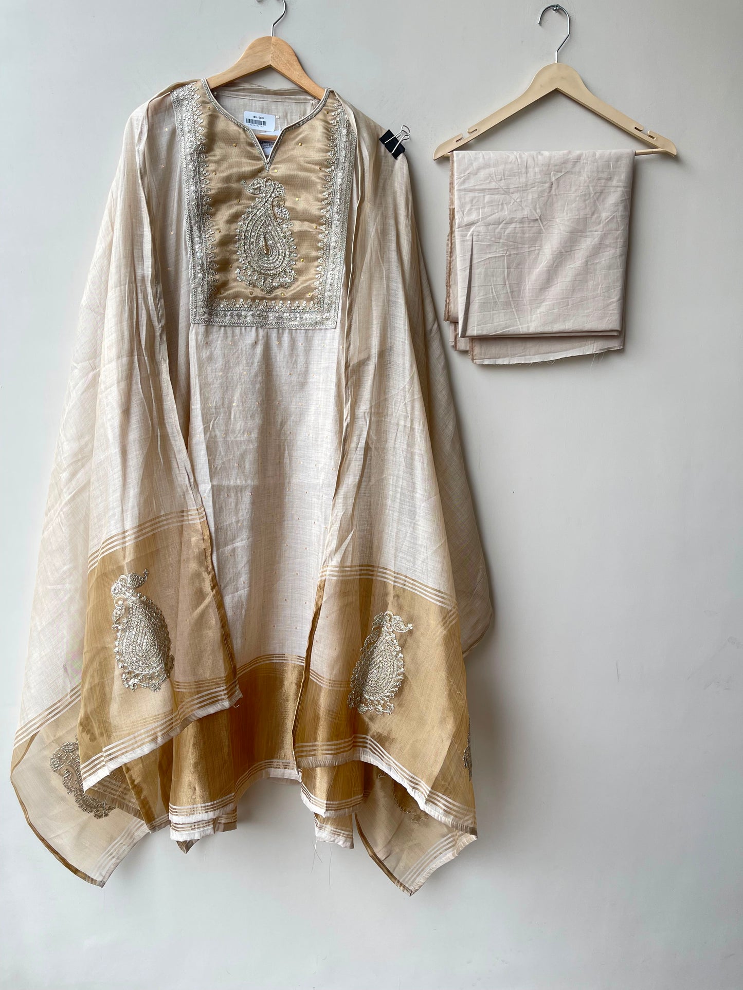 Banarasi mul linen unstitched ladies suit Rc18966