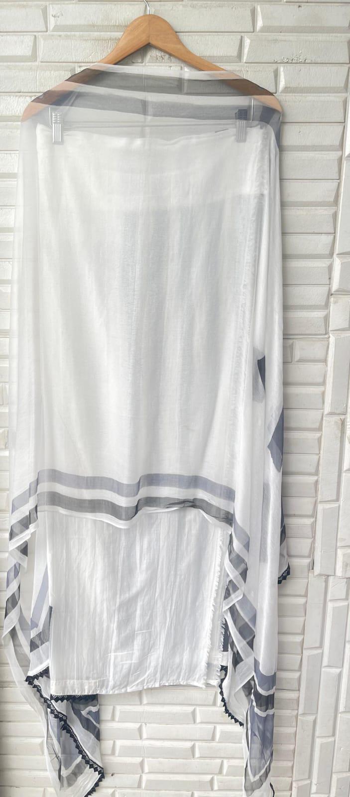 Mul Chanderi Printed Unstitched Ladies Suit Rc17243