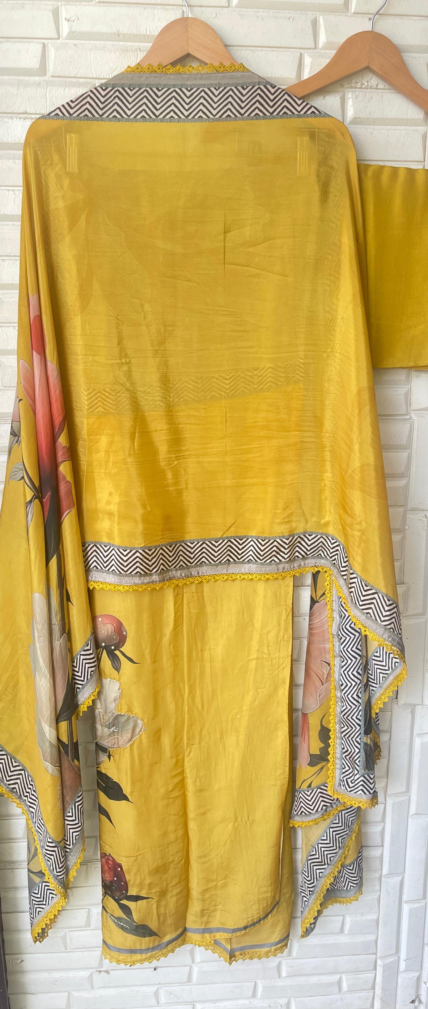 Crape satin unstitched ladies suit Rc17830 (b)