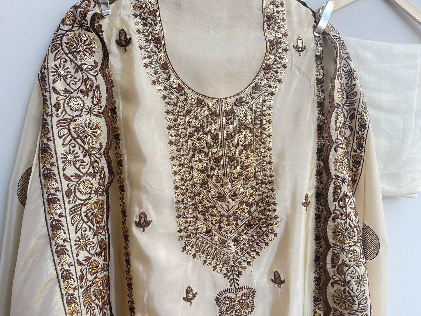 Shimmer silk unstitched ladies suit Rc17915