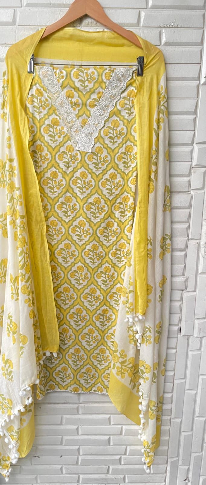 Cotton Printed Unstitched Ladies Suit Rc17398(c)