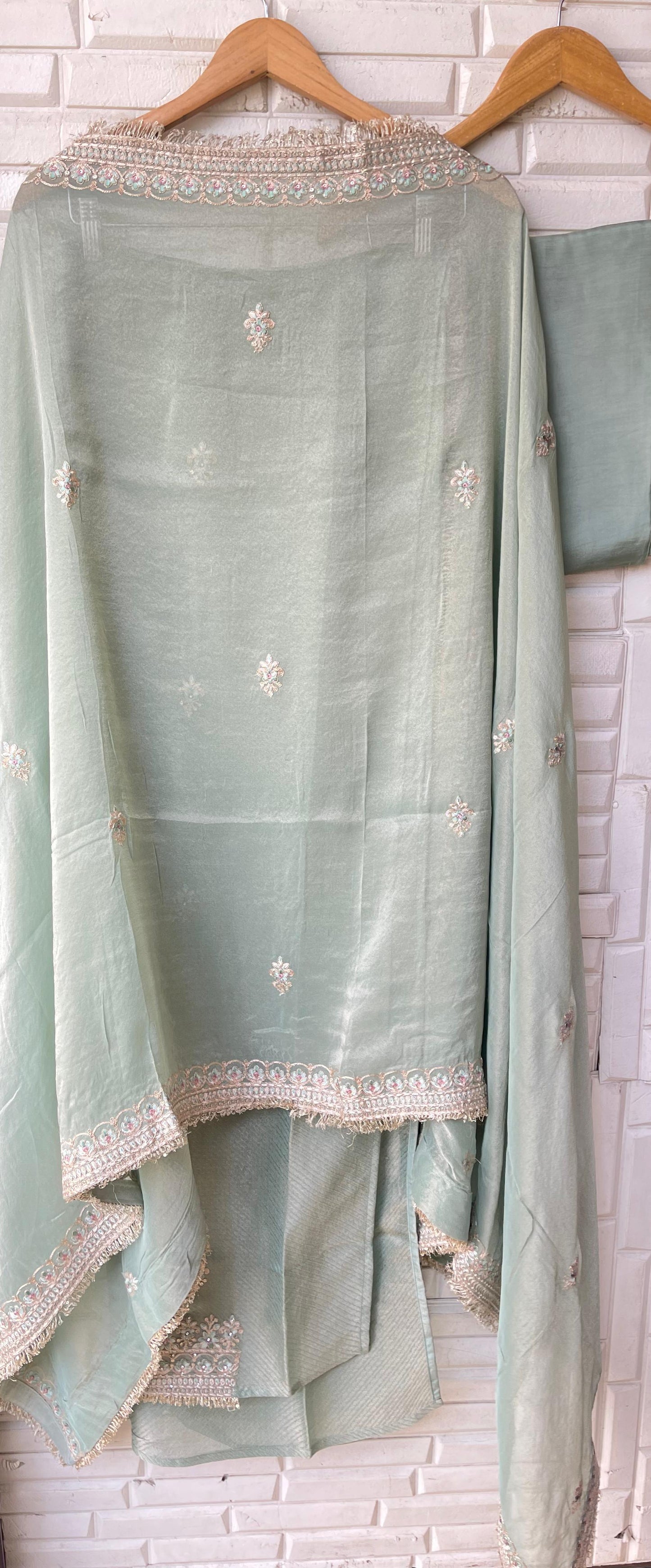 Pure banarasi shimmer silk unstitched ladies suit Rc17853 (a)