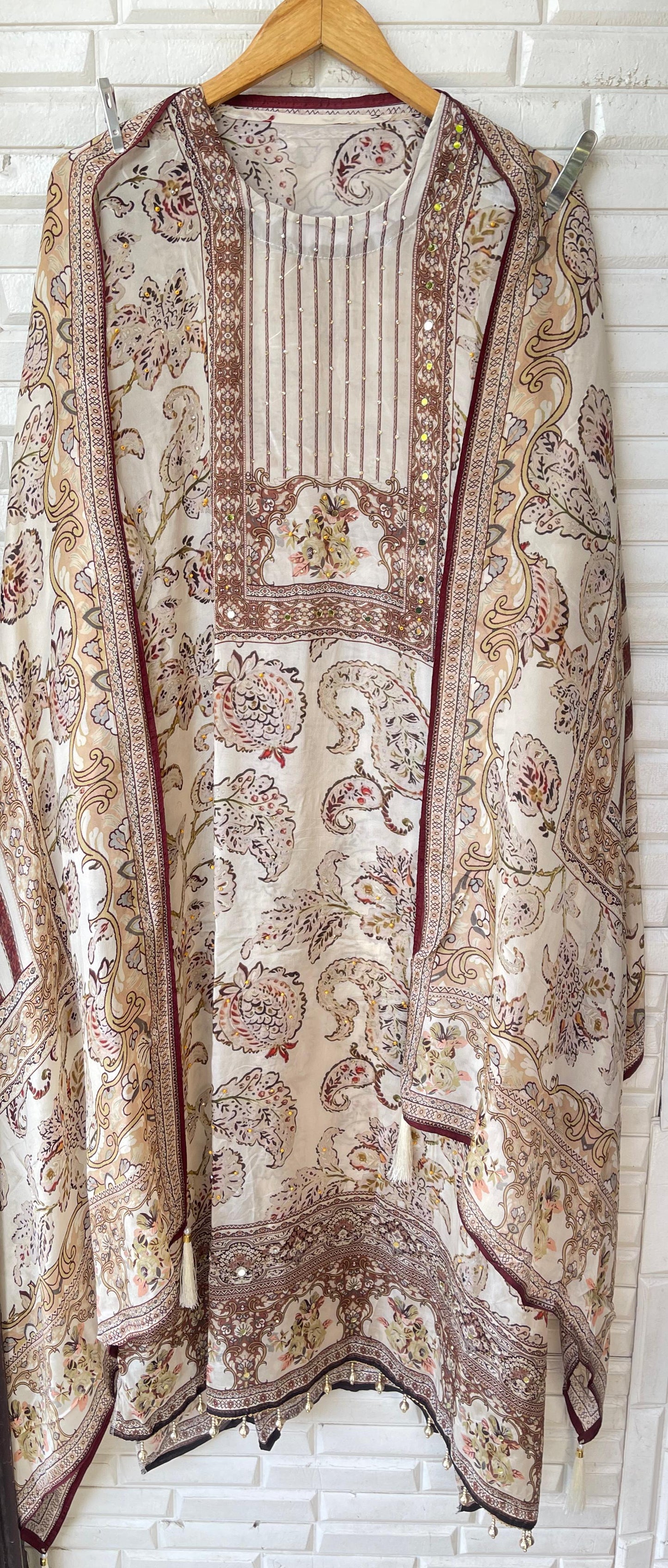 Satin crape unstitched ladies suit Rc17843