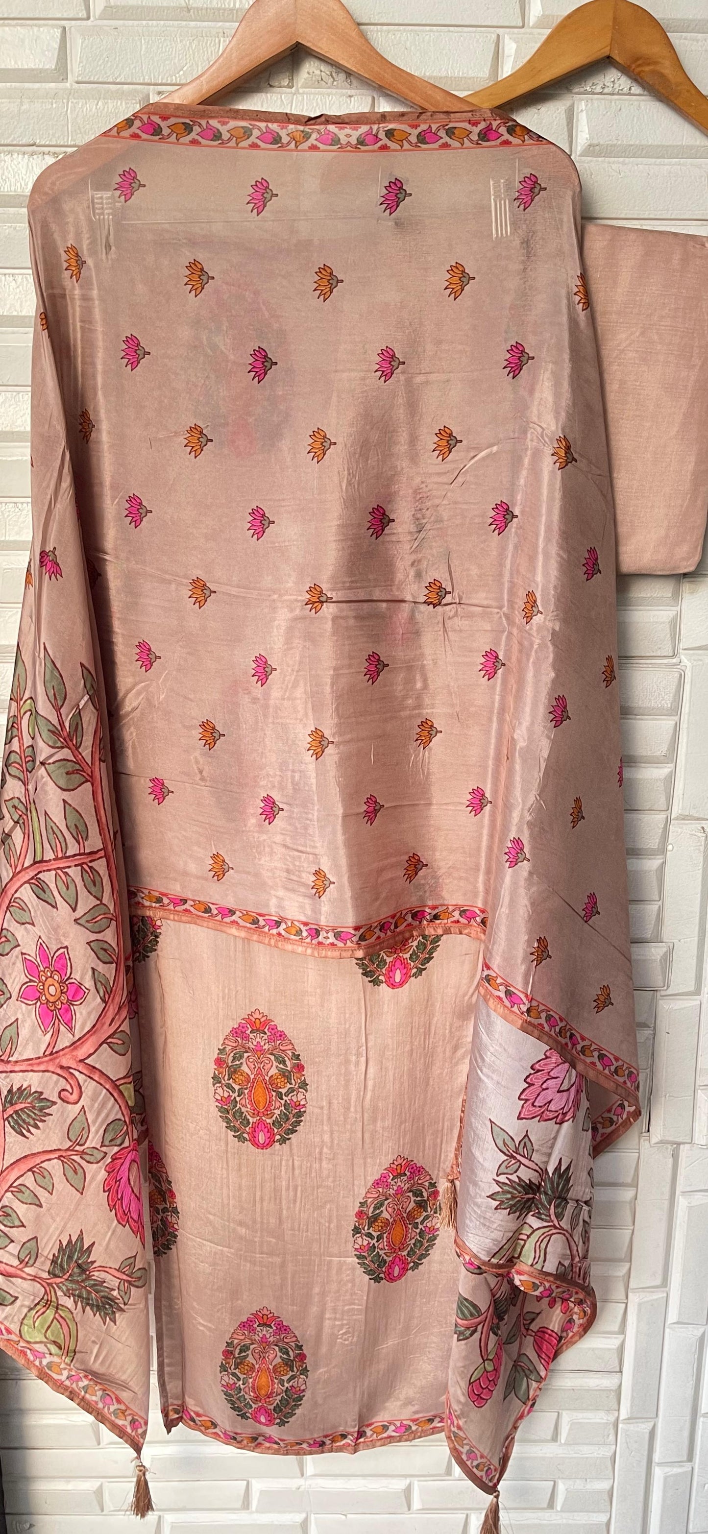 Paper silk unstitched ladies suit Rc17693
