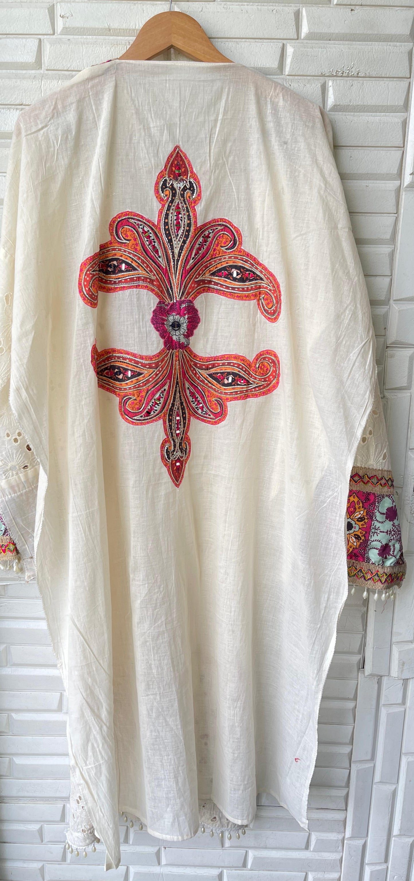 Chikan cotton unstitched ladies suit Rc17428